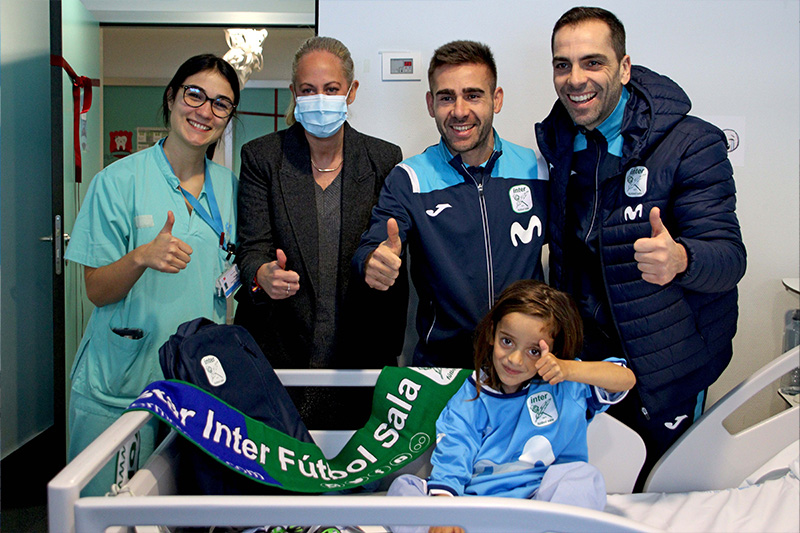 el Movistar Inter visita el Hospital Universitario de Torrejón